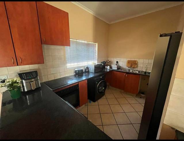 3 BEDROOM APARTMENT FOR SALE IN COUNTRY VIEW